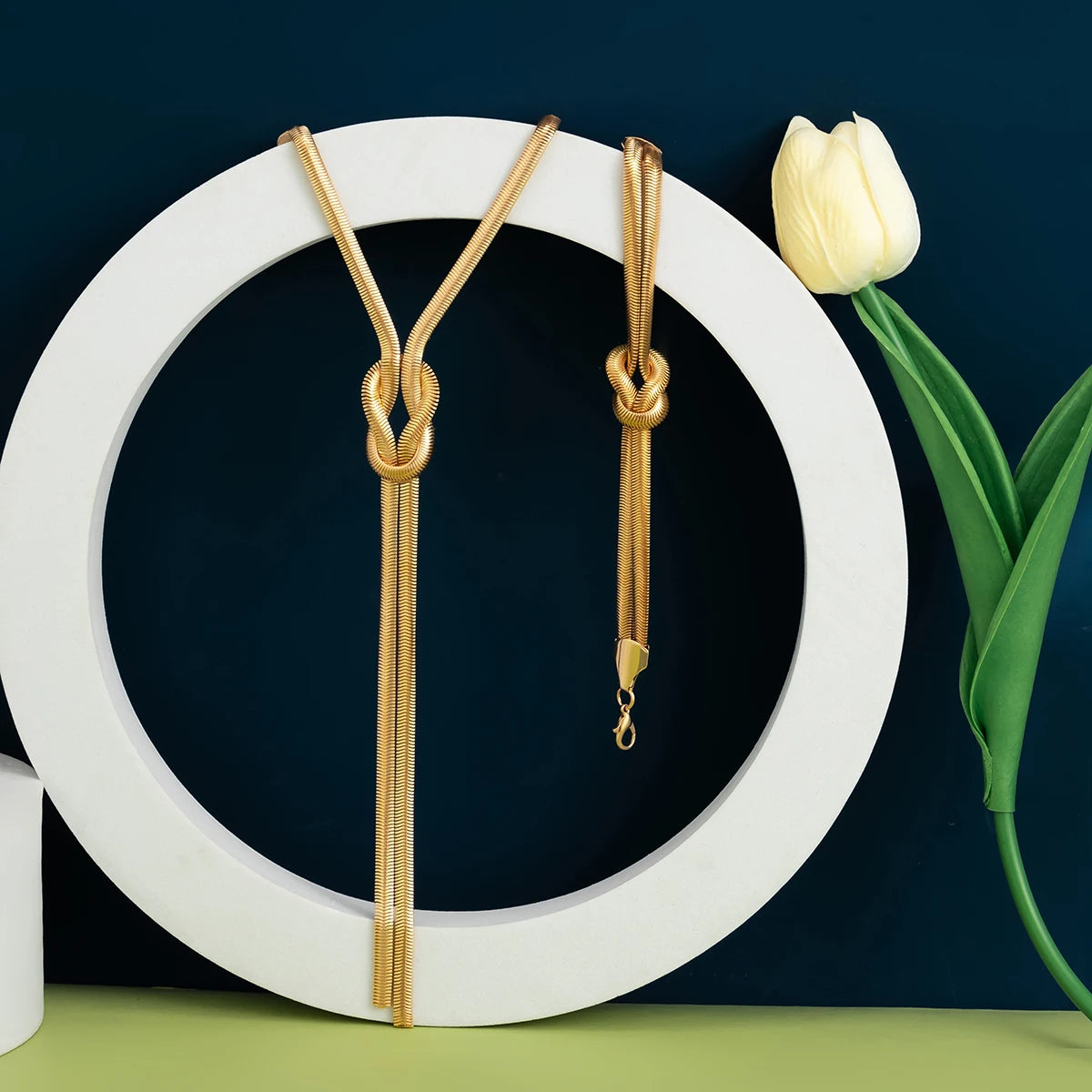 Sculptural Gold Chain Jewelry Set