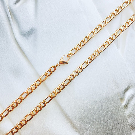 20k Gold-plated Figaro Classic Chain Necklace 50cm | BeautiquePoint