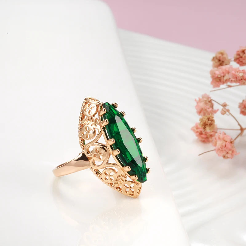 Emerald Hollow Zircon Ring