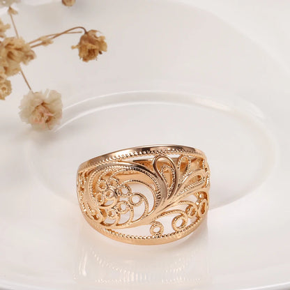 Romantic Hollow Pattern Ring