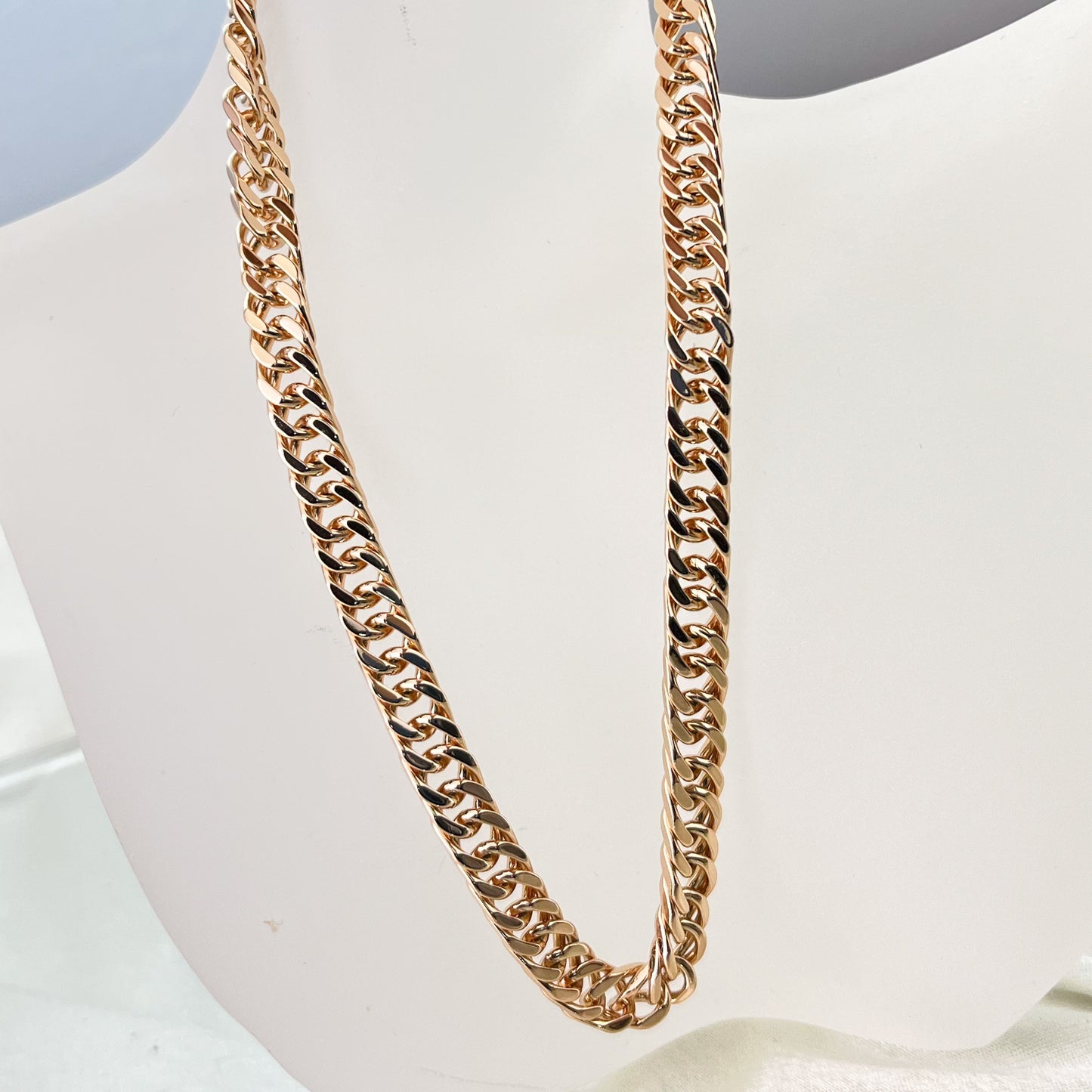 Classic Gold-plated Cartier Chain 48 cm | jewelry store beautiquepoint.com