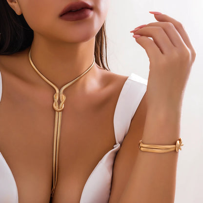 Sculptural Gold Chain Jewelry Set
