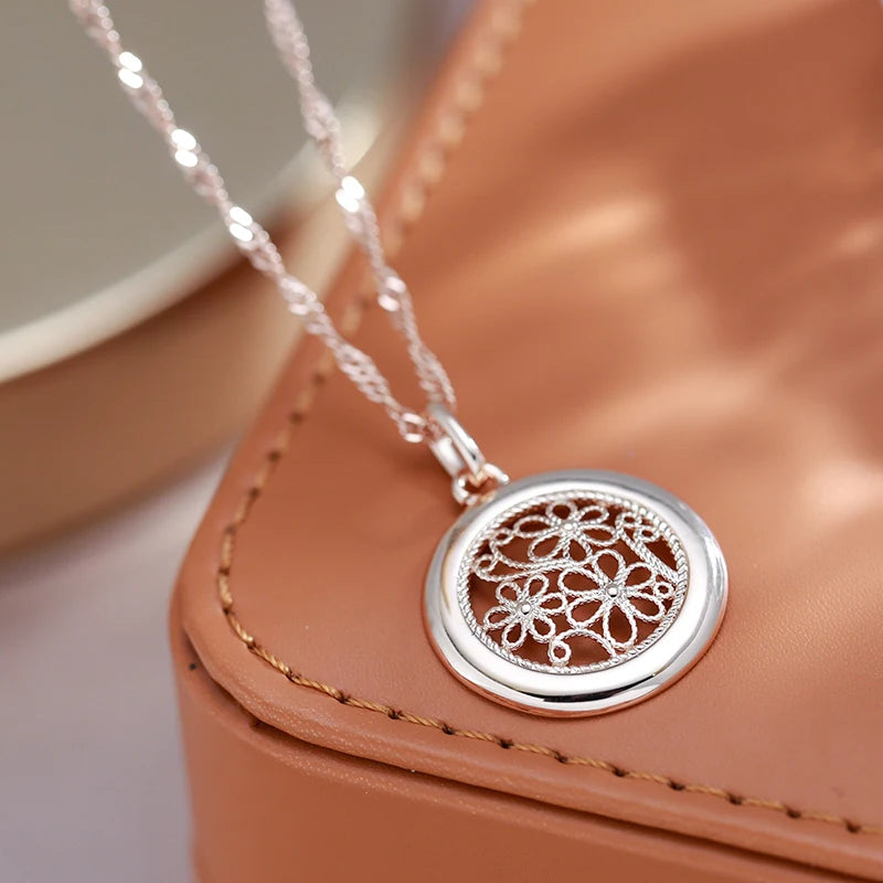 Glossy Boho Flower Necklace