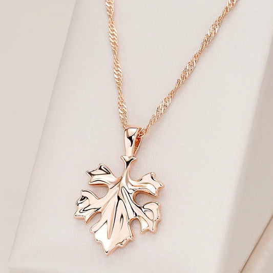 Minimalist Leaf Pendant Necklace