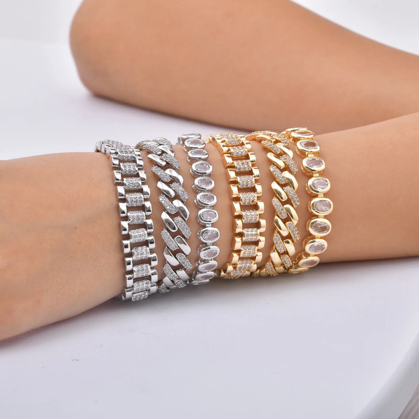 Lumière Paperclip Crystal Bracelet