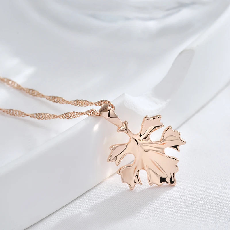 Minimalist Leaf Pendant Necklace