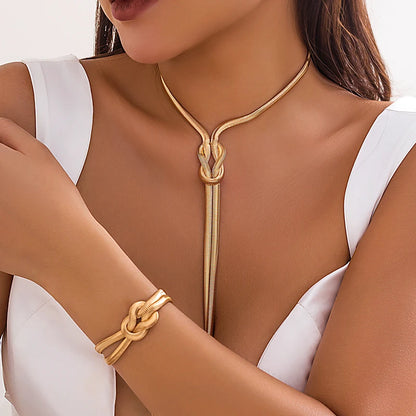 Sculptural Gold Chain Jewelry Set